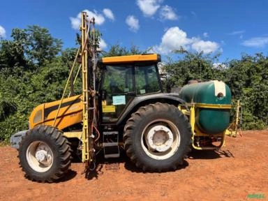 Trator Valtra BM 100 Imagem Trator Valtra BM 100