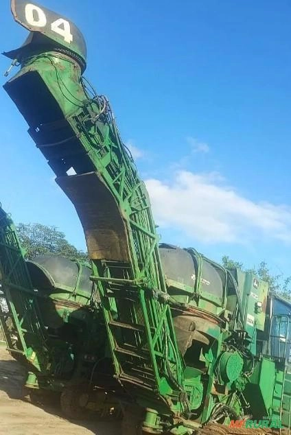 COLHEITADEIRA DE CANA JOHN DEERE 3520 2011 Imagem COLHEITADEIRA DE CANA JOHN DEERE 3520 2011