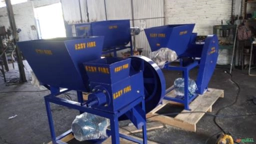 Maquinario completo para produção de briquete de carvão Imagem Maquinario completo para produção de briquete de carvão