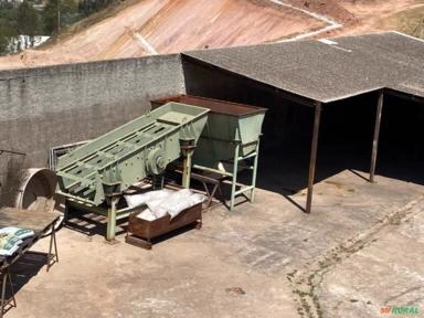 Conjunto Peneira Vibratória Com Moega (Usado) Imagem Conjunto Peneira Vibratória Com Moega (Usado)