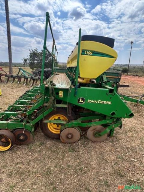 Plantadeira John Deere 9 linhas Imagem Plantadeira John Deere 9 linhas