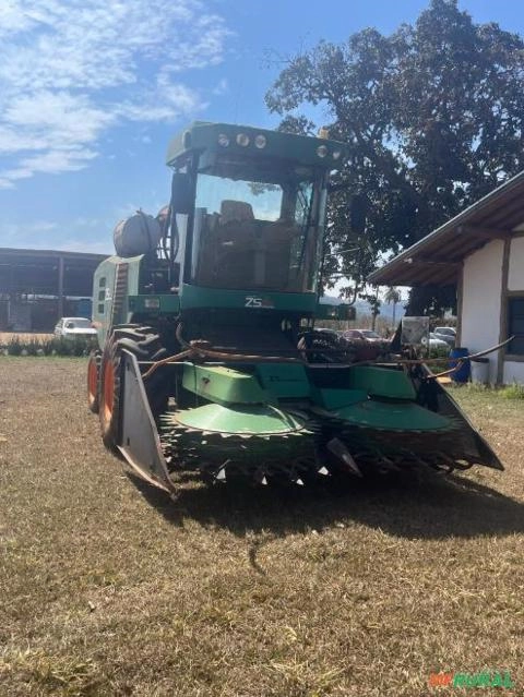 Ensiladeira automotriz Modelo ZS 2010 Ano 2021 Imagem Ensiladeira automotriz Modelo ZS 2010 Ano 2021