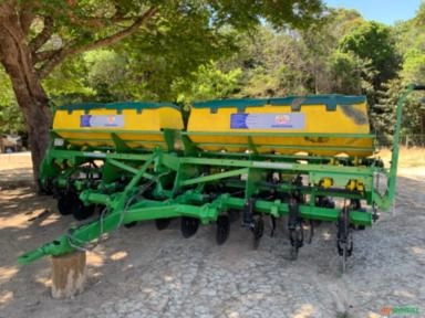 Plantadeira Tatu Marchesan PST3 – 10 Linhas, revisada e pronta para uso! Imagem Plantadeira Tatu Marchesan PST3 – 10 Linhas, revisada e pronta para uso!