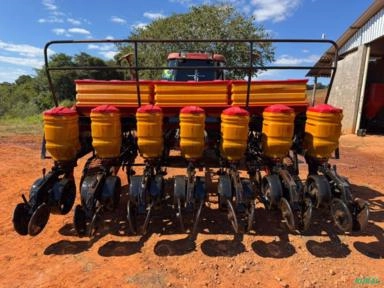 Plantadeira Seedmax 7 Linhas – Conservada e Revisada Imagem Plantadeira Seedmax 7 Linhas – Conservada e Revisada