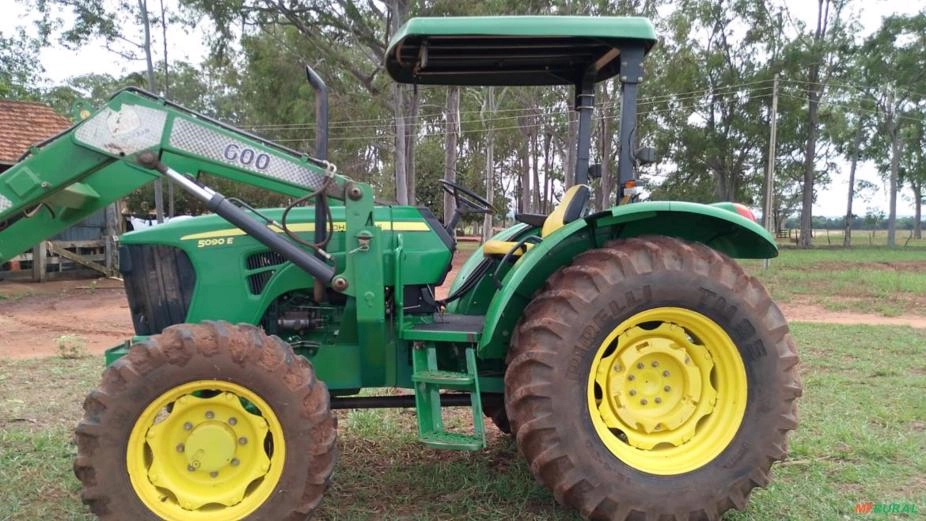 Trator John Deere 5090E Ano 2017 Imagem Trator John Deere 5090E Ano 2017