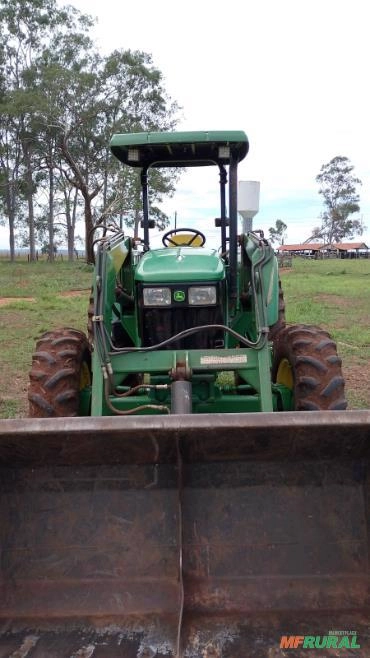 Imagem Trator John Deere 5090E Ano 2017 Imagem Trator John Deere 5090E Ano 2017