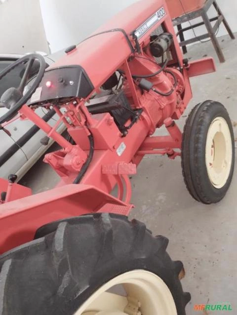 Trator Agrale 4100 Com Roçadeira Imagem Trator Agrale 4100 Com Roçadeira