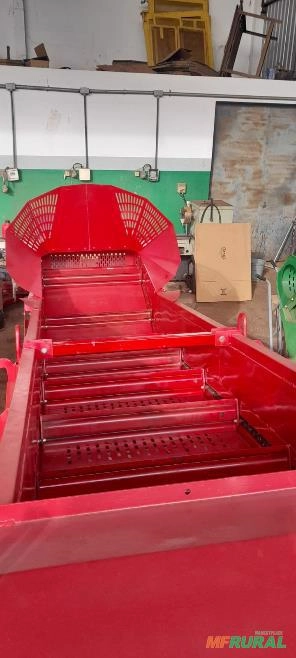 Elevador completo colhedora de Cana 8800 / 8810 Imagem Elevador completo colhedora de Cana 8800 / 8810