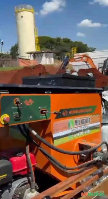 Máquina de Hidrossemeadura VTEC-500 Imagem Máquina de Hidrossemeadura VTEC-500