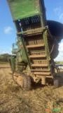 Colheitadeira John Deere 3520 – 1 Linha Ano 2015 • Excelente Estado Imagem Colheitadeira John Deere 3520 – 1 Linha Ano 2015 • Excelente Estado