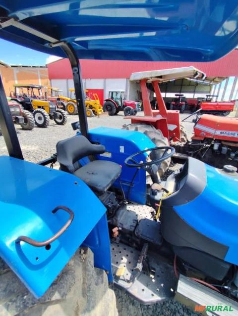 Imagem Trator agrícola New Holland TT75 Imagem Trator agrícola New Holland TT75
