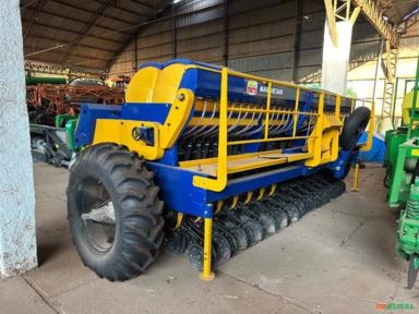 Imagem Semeadeira Tatu SDA CP 27 linhas Imagem Semeadeira Tatu SDA CP 27 linhas