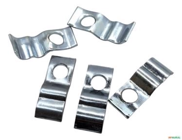 Presilha Braçadeira P/ 2 Tubos 4mm - 10 Unidades - Voltagem: N/A Imagem Presilha Braçadeira P/ 2 Tubos 4mm - 10 Unidades - Voltagem: N/A