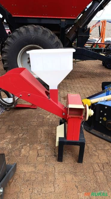 DESINTEGRADOR DPM 2 CAVALETE NOGUEIRA Imagem DESINTEGRADOR DPM 2 CAVALETE NOGUEIRA