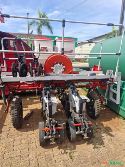 PLANTADEIRA ADUB POP JM2670PD SH 3.90 EX05 PANT 02 LINHAS, MARCA: JUMIL Imagem PLANTADEIRA ADUB POP JM2670PD SH 3.90 EX05 PANT 02 LINHAS, MARCA: JUMIL