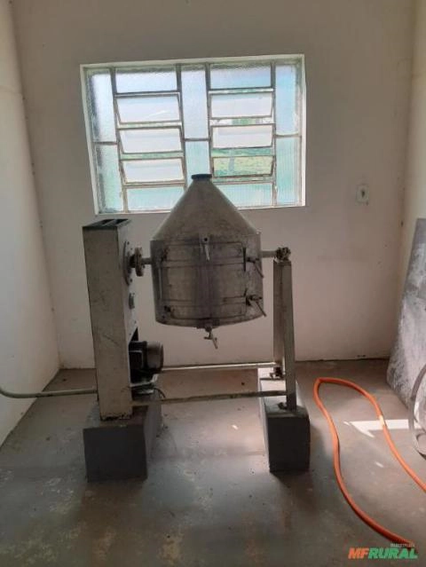 Batedeira de Manteiga Inox para 100 Kilos Imagem Batedeira de Manteiga Inox para 100 Kilos