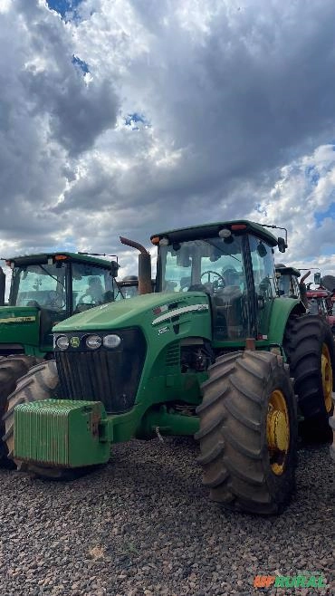 Trator John Deere 7230 J - 2022 Imagem Trator John Deere 7230 J - 2022