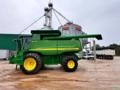 COLHEITADEIRA JOHN DEERE STS 9750 (Ano 2008) + Plataforma 630F Imagem COLHEITADEIRA JOHN DEERE STS 9750 (Ano 2008) + Plataforma 630F