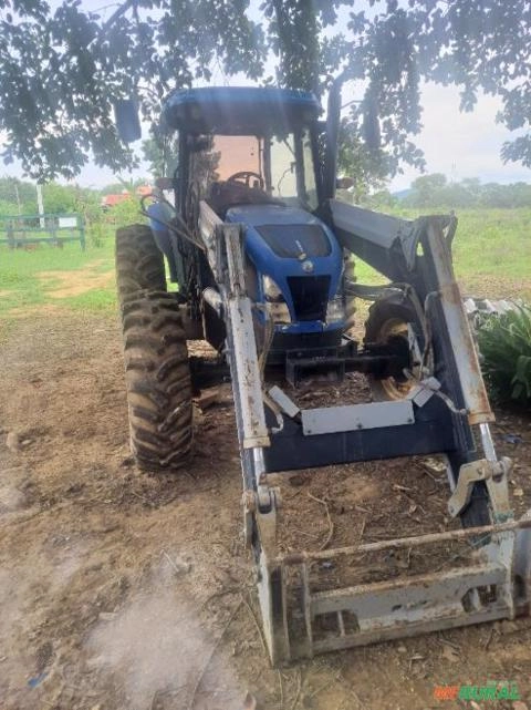 Trator new holland cabinado tl85e 2017 Imagem Trator new holland cabinado tl85e 2017
