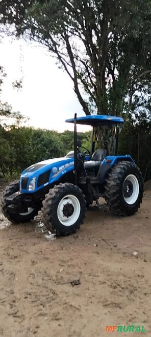 Trator new holand tl 75 4×4 Imagem Trator new holand tl 75 4×4