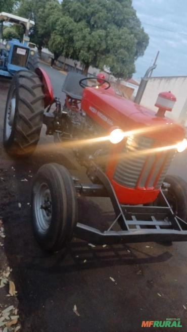 Vende Trator MF 65x Imagem Vende Trator MF 65x