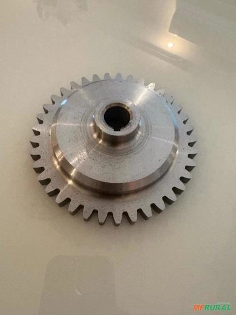 Engrenagem de Aço da Embreagem – Komatsu D30 – Código 112-10-B1531 Imagem Engrenagem de Aço da Embreagem – Komatsu D30 – Código 112-10-B1531