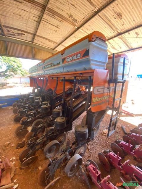 Plantadeira Genius GSP Pantográfica 22x45 Imagem Plantadeira Genius GSP Pantográfica 22x45