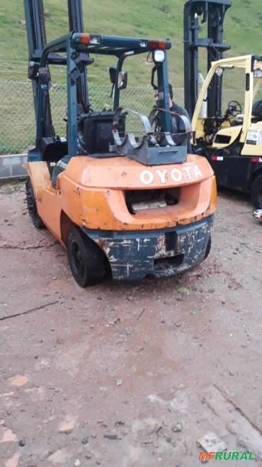 Empilhadeira Toyota 2FG35 Imagem Empilhadeira Toyota 2FG35