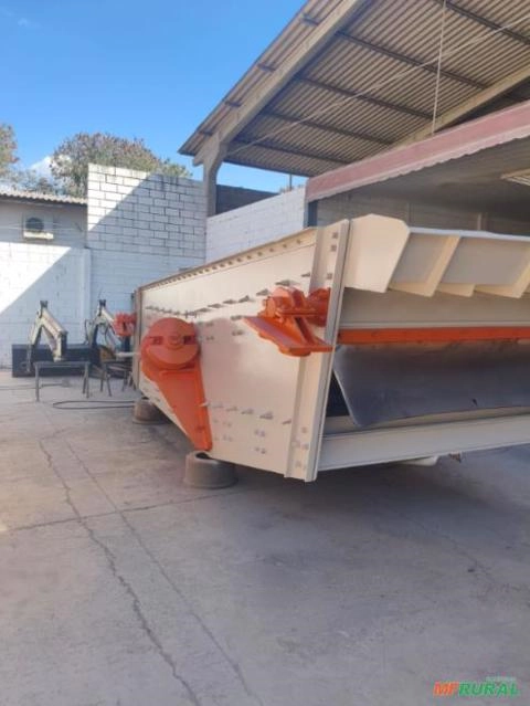 Peneira Vibratória Omni 2 Decks – 5500 x 2500 mm Imagem Peneira Vibratória Omni 2 Decks – 5500 x 2500 mm
