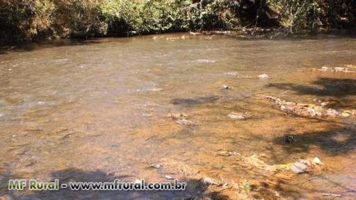 Fazenda Pasto dos Bois 125 km de Unaí e a 20 km de Uruana de Minas