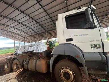 Mercedes-Benz Axor 3344 3344 – Potência e Robustez para Operações Pesadas Imagem Mercedes-Benz Axor 3344 3344 – Potência e Robustez para Operações Pesadas