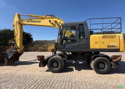 ESCAVADEIRA DE PNEUS HYUNDAI R200W-7 ANO DE FABRICAÇÃO 2009, COM 8.000 HORAS TRABALHADAS Imagem ESCAVADEIRA DE PNEUS HYUNDAI R200W-7 ANO DE FABRICAÇÃO 2009, COM 8.000 HORAS TRABALHADAS