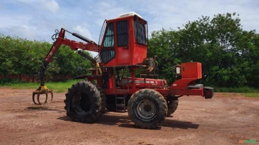 TRATOR MASSEY FERGUSON MF 291 ANO 2008, COM GRUA MOTOCANA CM 50 FLORESTAL, CABINE FECHADA Imagem TRATOR MASSEY FERGUSON MF 291 ANO 2008, COM GRUA MOTOCANA CM 50 FLORESTAL, CABINE FECHADA