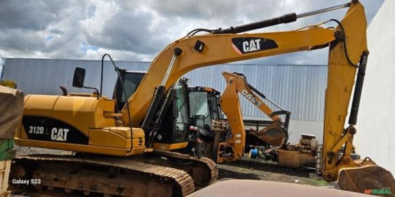 ESCAVADEIRA CATERPILLAR, MODELO 312DL, ANO 2012, COM 11.000HS TRABALHADAS, MOTOR NOVO Imagem ESCAVADEIRA CATERPILLAR, MODELO 312DL, ANO 2012, COM 11.000HS TRABALHADAS, MOTOR NOVO