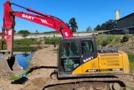 ESCAVADEIRA SANY, MODELO SY135C, ANO 2014, COM RODA MOTRIZ NOVA, GIRO REVISADO, 10.000 HORAS Imagem ESCAVADEIRA SANY, MODELO SY135C, ANO 2014, COM RODA MOTRIZ NOVA, GIRO REVISADO, 10.000 HORAS
