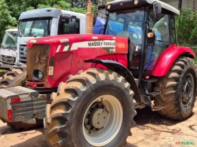 TRATOR AGRÍCOLA MASSEY FERGUSON, MODELO 7180 4X4, ANO 2013, COM GRADE, ÚNICO DONO, NF DE ORIGEM, CA Imagem TRATOR AGRÍCOLA MASSEY FERGUSON, MODELO 7180 4X4, ANO 2013, COM GRADE, ÚNICO DONO, NF DE ORIGEM, CA