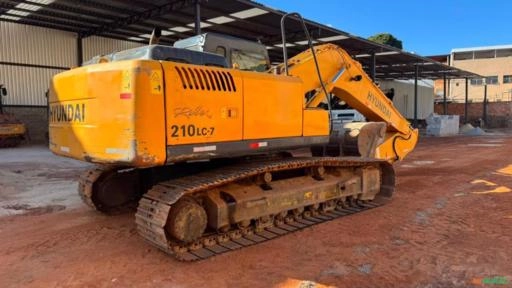 ESCAVADEIRA HYUNDAI, MODELO R210LC-7, ANO 2011, COM 7.000 HORAS TRABALHADAS, PESO OPERACIONAL 22T Imagem ESCAVADEIRA HYUNDAI, MODELO R210LC-7, ANO 2011, COM 7.000 HORAS TRABALHADAS, PESO OPERACIONAL 22T