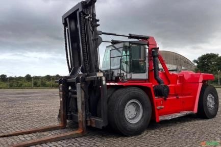 EMPILHADEIRA KALMAR DCF370-12, ANO 2010, ÚNICO DONO, NF DE ORIGEM, CABINE FECHADA COM AR CONDICIONAD Imagem EMPILHADEIRA KALMAR DCF370-12, ANO 2010, ÚNICO DONO, NF DE ORIGEM, CABINE FECHADA COM AR CONDICIONAD