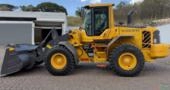 PÁ CARREGADEIRA VOLVO L90F ANO 2024, SEMINOVA, APENAS 3.000HS TRABALHADAS, PESO OPERACIONAL 15T Imagem PÁ CARREGADEIRA VOLVO L90F ANO 2024, SEMINOVA, APENAS 3.000HS TRABALHADAS, PESO OPERACIONAL 15T