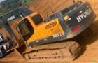 ESCAVADEIRA HYUNDAI, MODELO ROBEX 220LC-9 , ANO 2013, ÚNICO DONO, NF DE ORIGEM, COM 1PESO OPERACIONA Imagem ESCAVADEIRA HYUNDAI, MODELO ROBEX 220LC-9 , ANO 2013, ÚNICO DONO, NF DE ORIGEM, COM 1PESO OPERACIONA