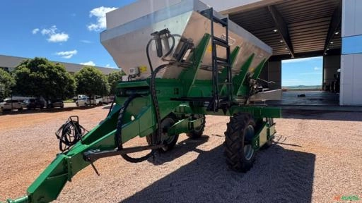 Distribuidor de Arrasto GreenSystem DN 1006 Inox - Ano 2019 Imagem Distribuidor de Arrasto GreenSystem DN 1006 Inox - Ano 2019