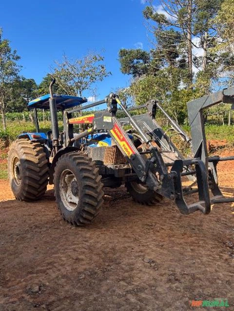 Trator NewHolland 7630 Imagem Trator NewHolland 7630