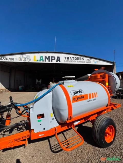 Atomizador/ Pulverizador Jacto Arbus Super Export 2000 Litros Imagem Atomizador/ Pulverizador Jacto Arbus Super Export 2000 Litros