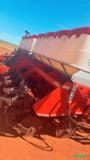 Plantadeira 15 Linhas Jumil Guerra Exacta 7090 PD EX Pant Imagem Plantadeira 15 Linhas Jumil Guerra Exacta 7090 PD EX Pant