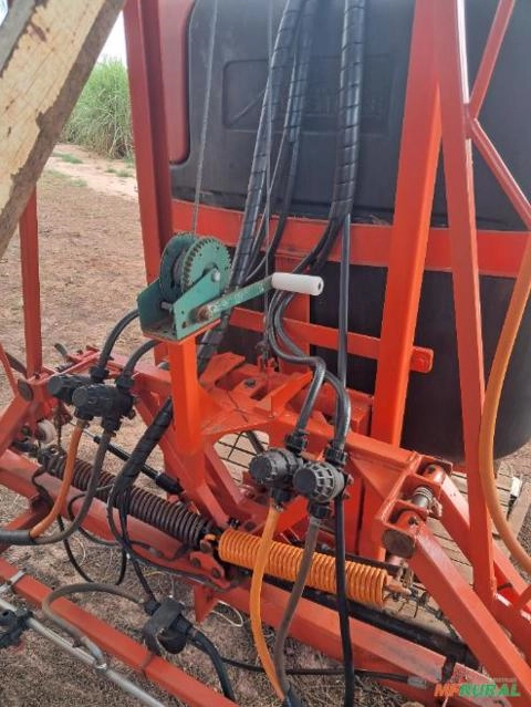 Pulverizador Agrícola Adventure 800 Litros com Barras Imagem Pulverizador Agrícola Adventure 800 Litros com Barras