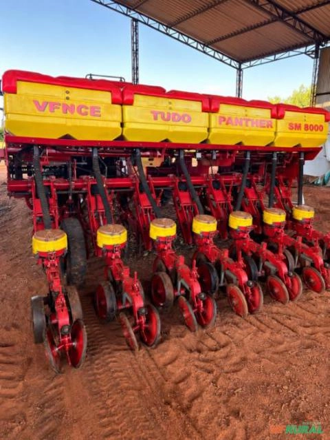 Plantadeira Vence Tudo Panther SM 8000 – 7 Linhas – GPS – Ano 2012 Imagem Plantadeira Vence Tudo Panther SM 8000 – 7 Linhas – GPS – Ano 2012