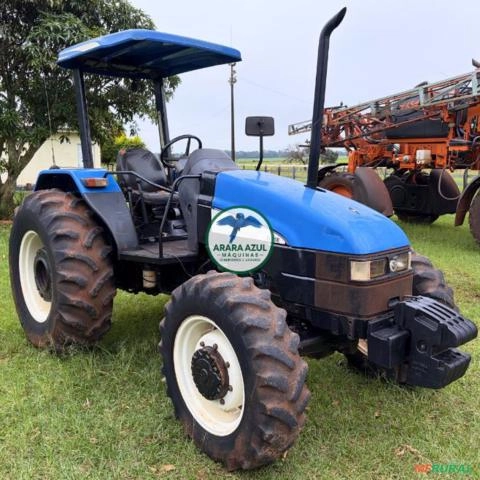 Trator New Holland TL75 (Ano 2011) com 1.241 horas / Potencia: 75cv / Sem Cabine Imagem Trator New Holland TL75 (Ano 2011) com 1.241 horas / Potencia: 75cv / Sem Cabine