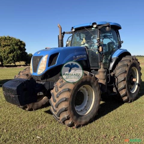 Trator New Holland T7.245 (Ano 2014) com 4.692 horas / Potencia: 213cv Imagem Trator New Holland T7.245 (Ano 2014) com 4.692 horas / Potencia: 213cv