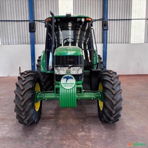 Trator John Deere 6125J Ano 2023 com 2.914 horas - PowrQuad - Pneus: 23.1-30R1 / 14.9 24R1 Imagem Trator John Deere 6125J Ano 2023 com 2.914 horas - PowrQuad - Pneus: 23.1-30R1 / 14.9 24R1