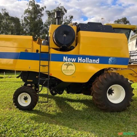 Colheitadeira New Holland TC 5070 - Ano 2012 - Plataforma de 17 Pés - 2.556 Horas Imagem Colheitadeira New Holland TC 5070 - Ano 2012 - Plataforma de 17 Pés - 2.556 Horas